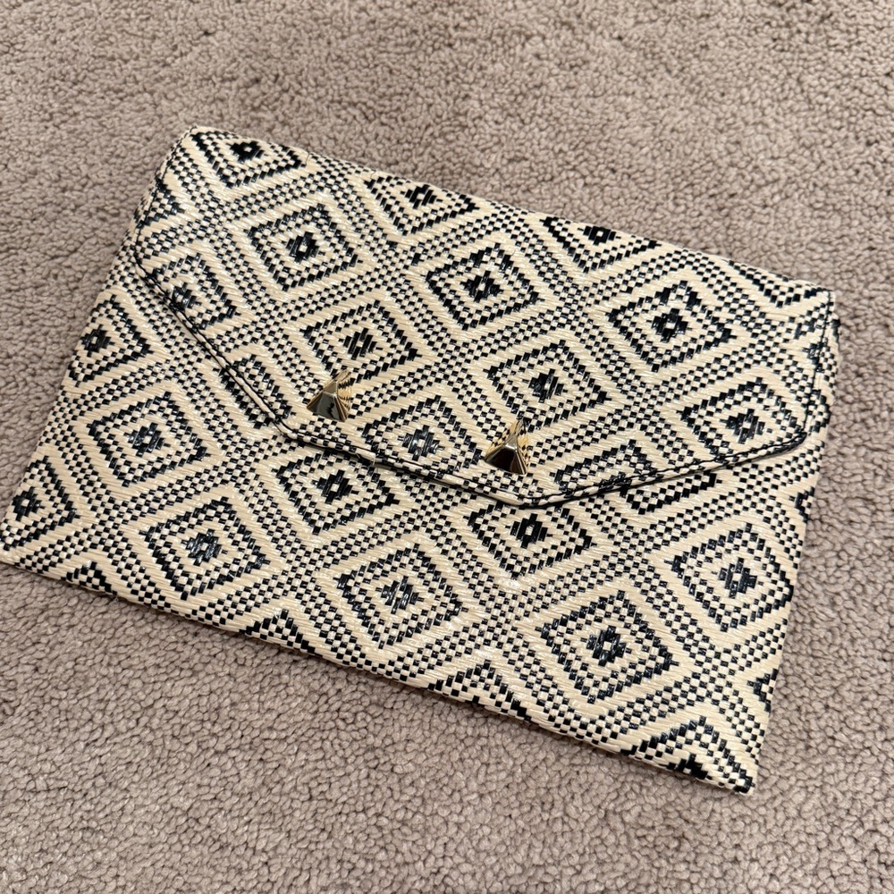 Stella & Dot Black and Tan Woven Envelope Clutch NWOT
